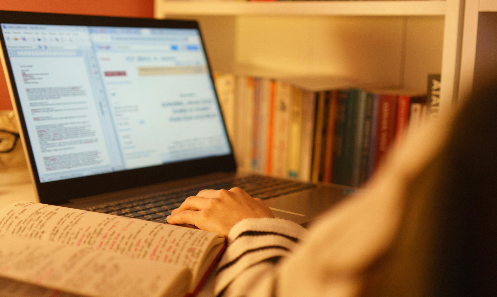Xao nhãng khi học online: Dấu hiệu nhận biết & Cách để con học tập trung